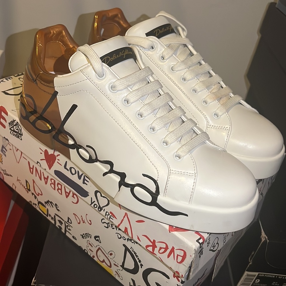 COPY - Dolce & Gabbana low top sneakers lightly worn Men SZ 8